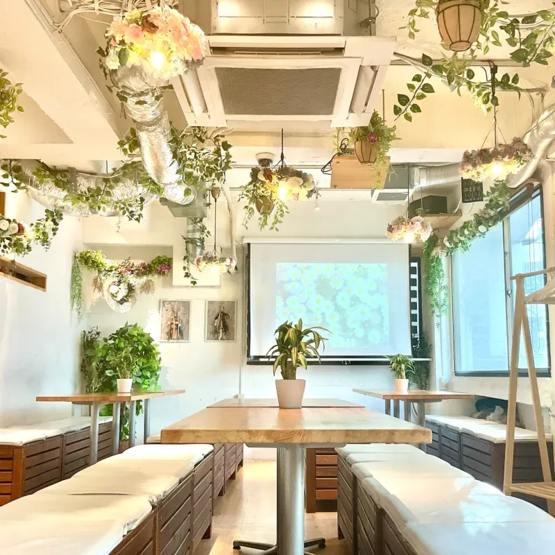 渋谷ガーデンルーム3Fは、貸切に特化したおしゃれ居酒屋です!
20人・30人など渋谷のペット可パーティーはお任せください!