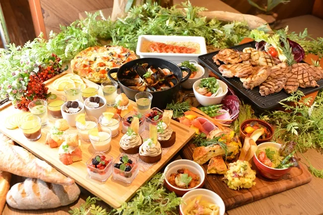 ご予算で選べる豊富な飲み放題コース！
渋谷の貸切懇親会＆謝恩会は「渋谷ガーデンルーム」におまかせください！